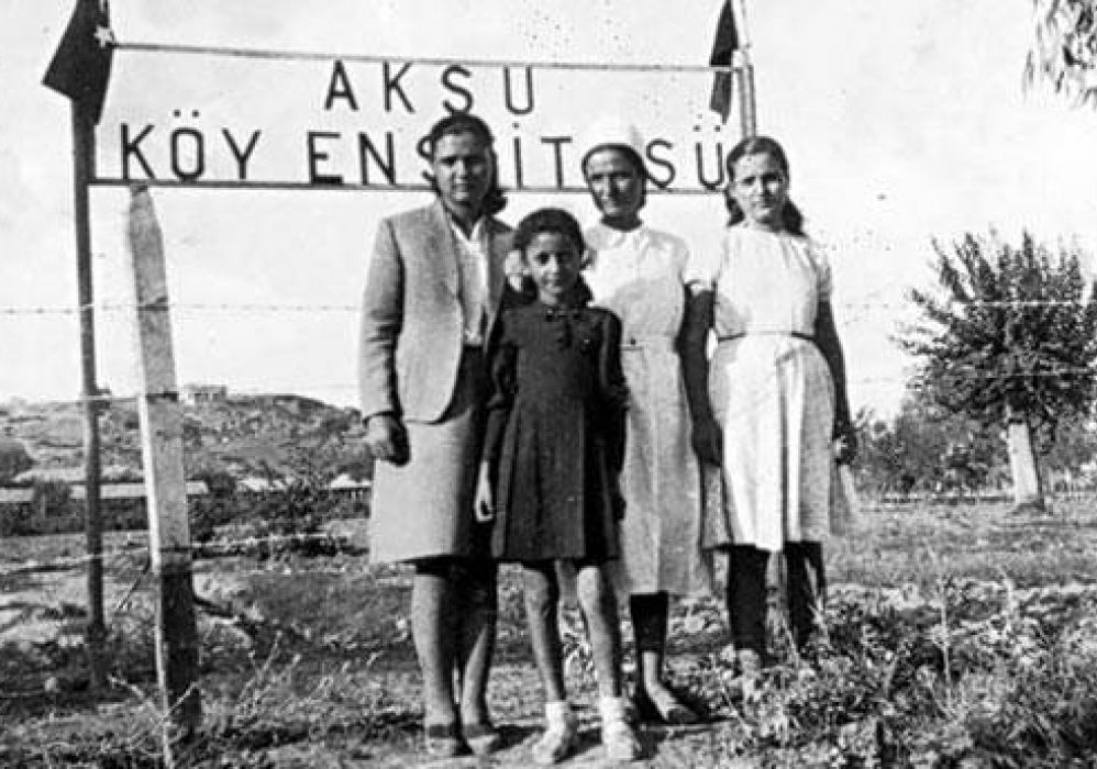 Köy Enstitüleri 