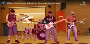 Bahçelievler Cumhuriyet Anadolu Lisesinde Müzik Dinletisi